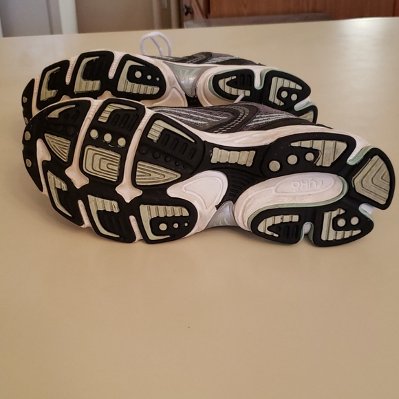 Ryka running shoes - Picture 3 of 5